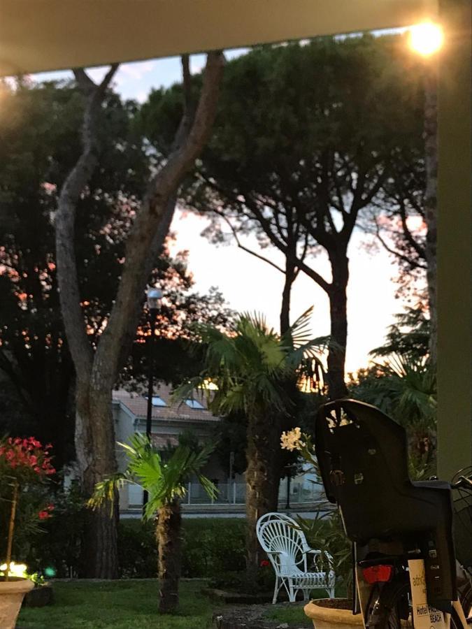Hotel Palm Beach Lido di Jesolo Exteriör bild