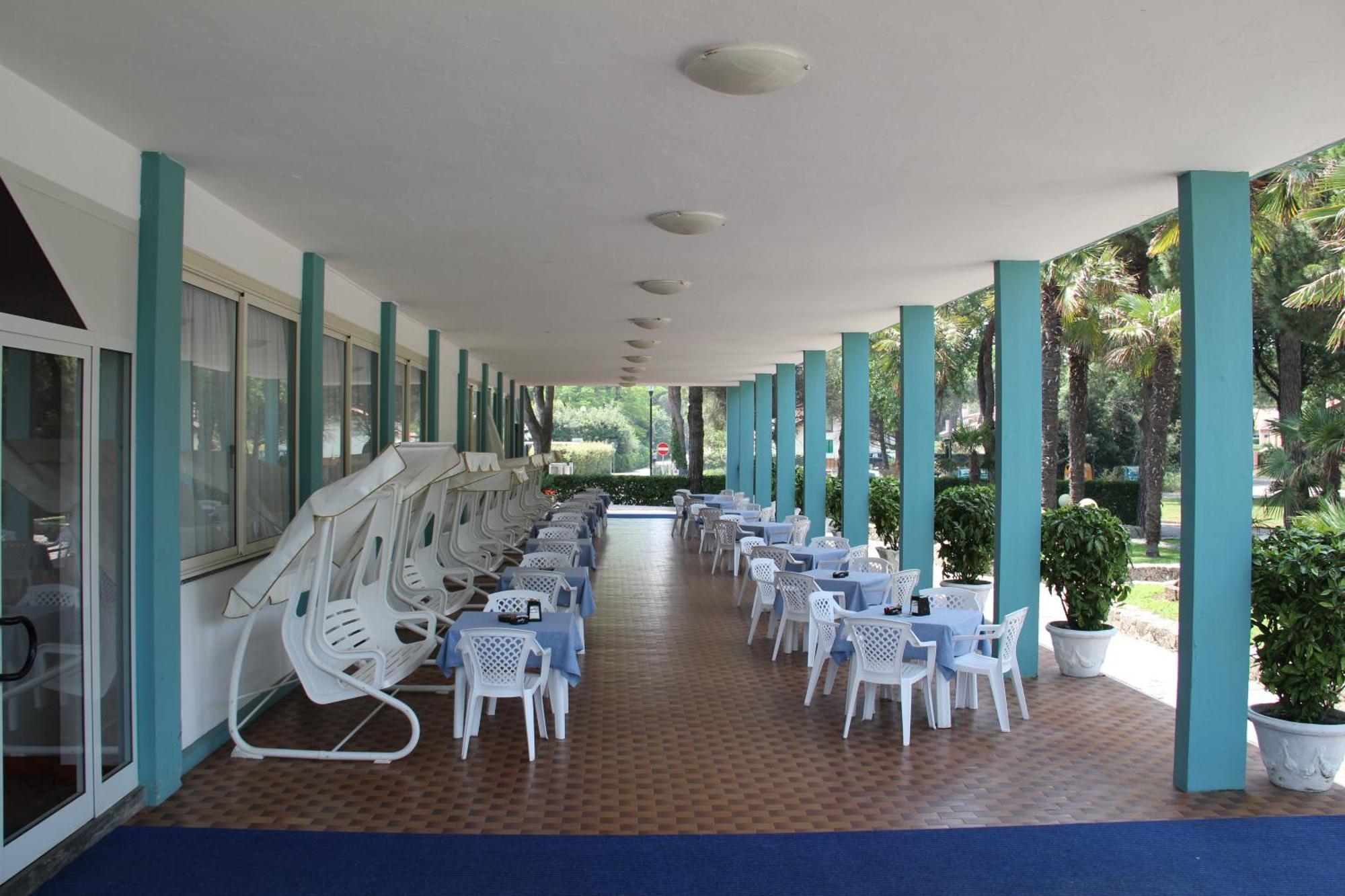 Hotel Palm Beach Lido di Jesolo Exteriör bild