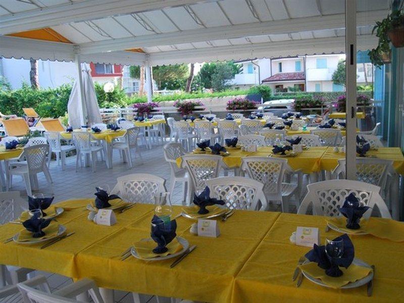 Hotel Palm Beach Lido di Jesolo Exteriör bild